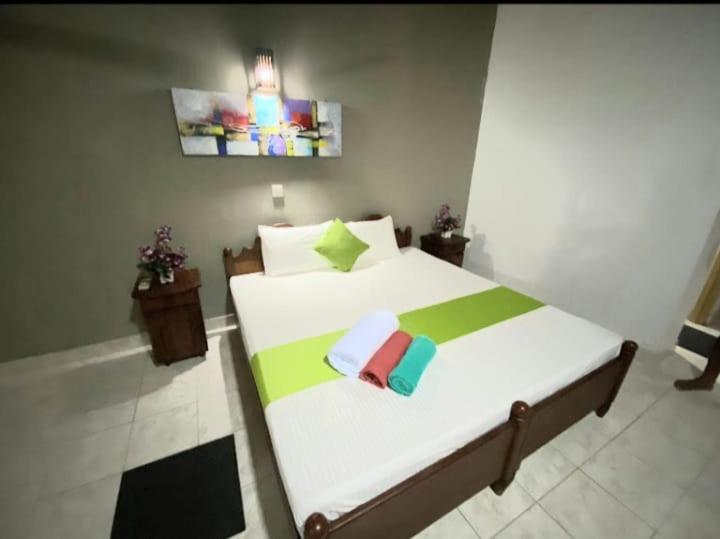 Blue Bell Hotel 尼甘布 外观 照片