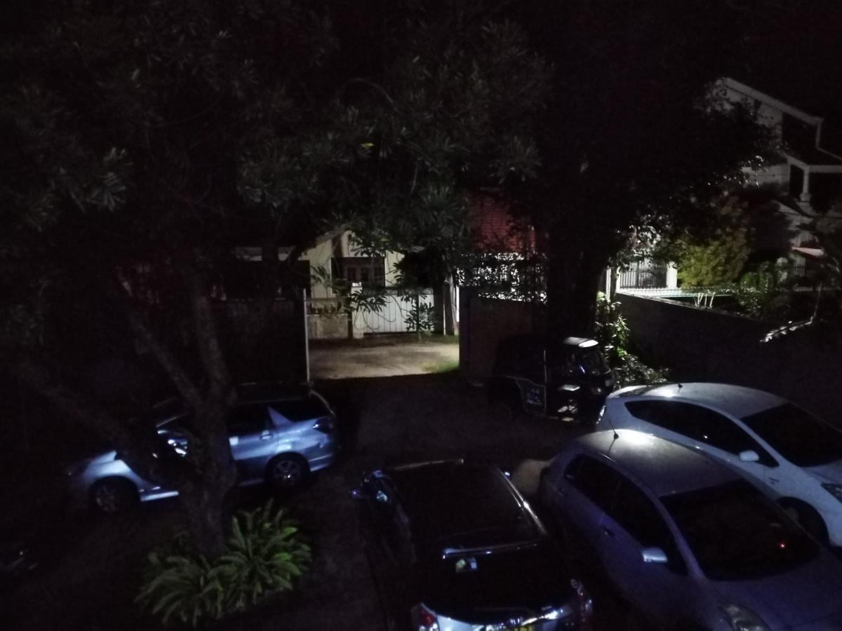 Blue Bell Hotel 尼甘布 外观 照片